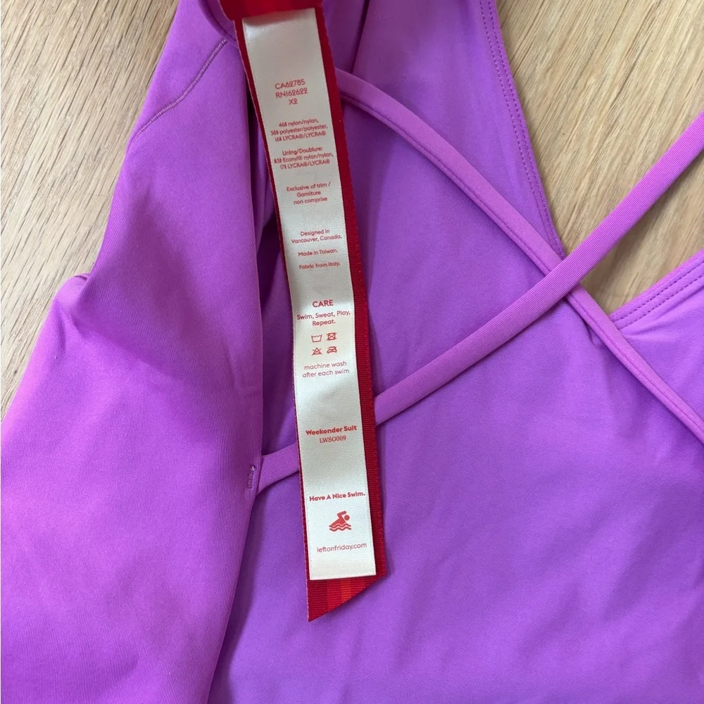 Left On Friday Weekender suit in Punch NWT - Picture 5 of 7